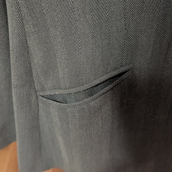 Giorgio Armani Women's blazer. Vintage. 💯 Authentic - Picture 4 of 8